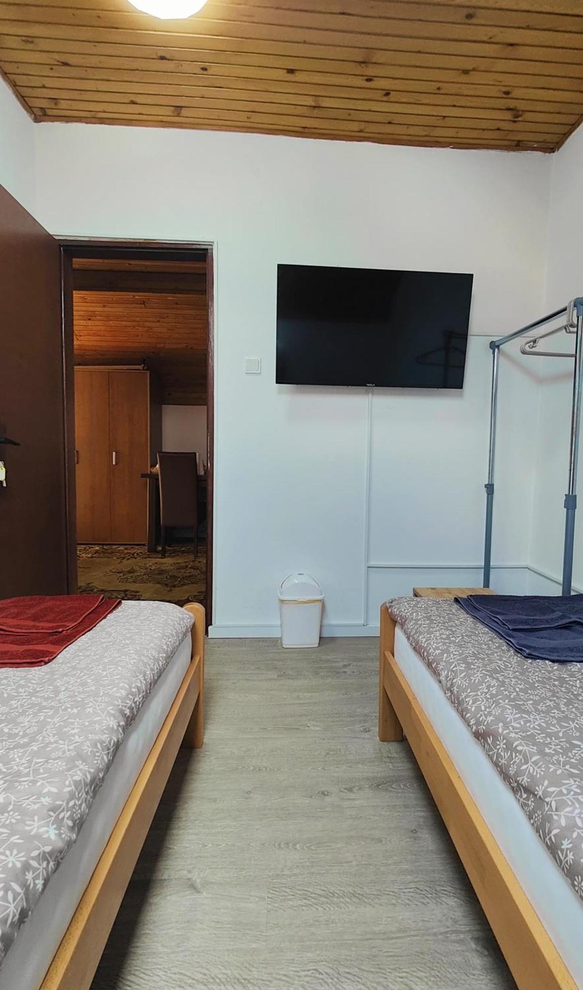 Prenociste 3 Sobe Hotel Szarajevó Kültér fotó